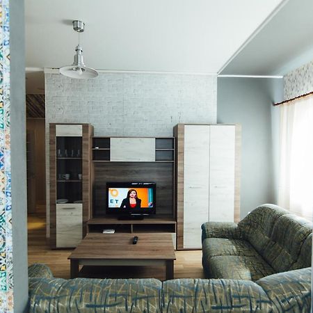 Apartments Faraon 4 スームィ エクステリア 写真