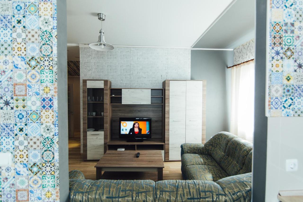 Apartments Faraon 4 スームィ エクステリア 写真