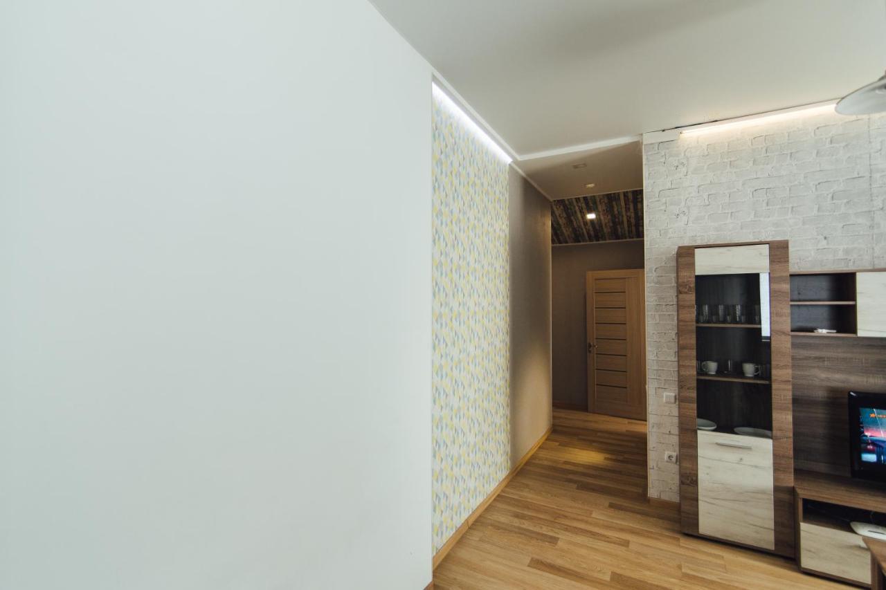 Apartments Faraon 4 スームィ エクステリア 写真