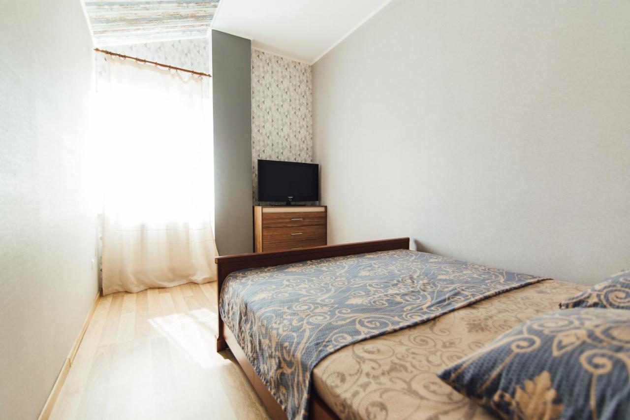 Apartments Faraon 4 スームィ エクステリア 写真